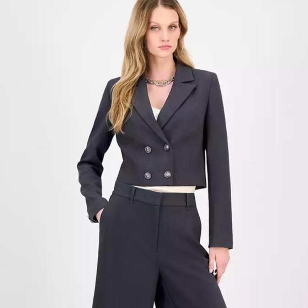 GUESS
Women's Joandra Cropped Double-Breasted Blazer